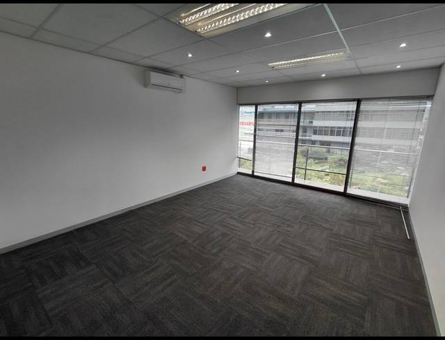 1,349M² OFFICE TO LET IN VORNA VALLEY